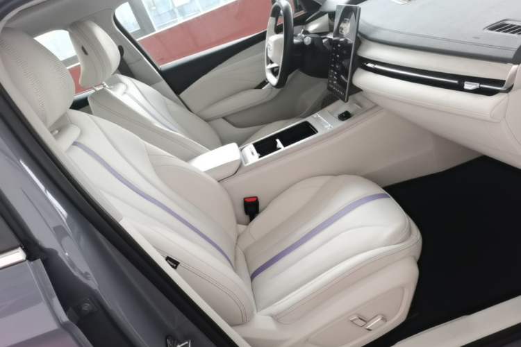 Used Geely Auto Preface 2024 Zhiqing 1.5TD Tiangong Edition Right Front Seat
