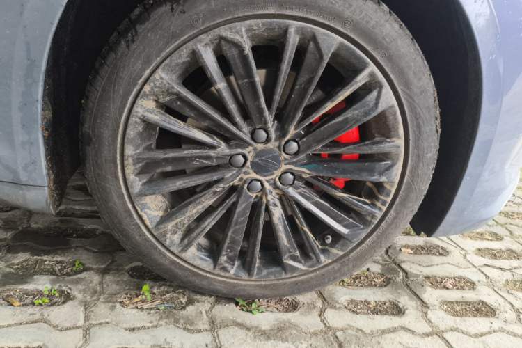 Used Geely Auto Preface 2024 Zhiqing 1.5TD Tiangong Edition Right Front Wheel Hub