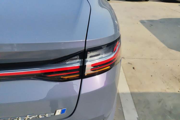 Used Geely Auto Preface 2024 Zhiqing 1.5TD Tiangong Edition Right Rear Taillight