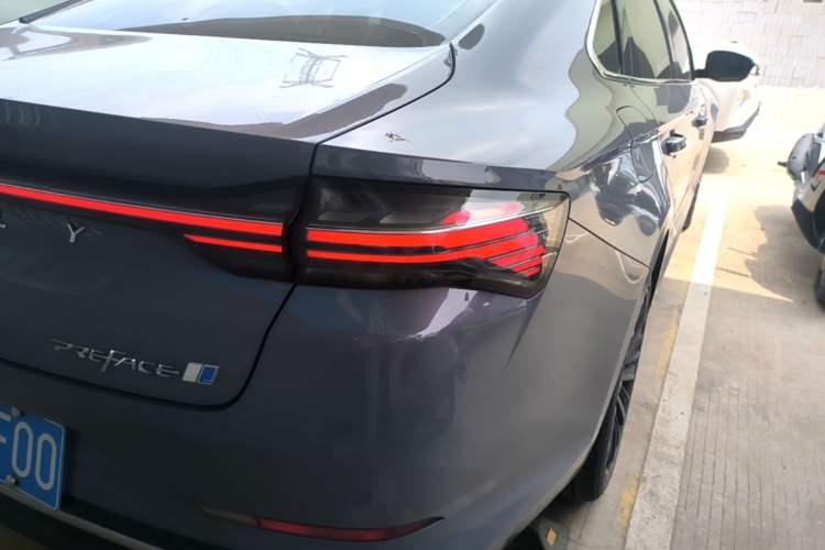 Used Geely Auto Preface 2024 Zhiqing 1.5TD Tiangong Edition Right Rear Taillight
