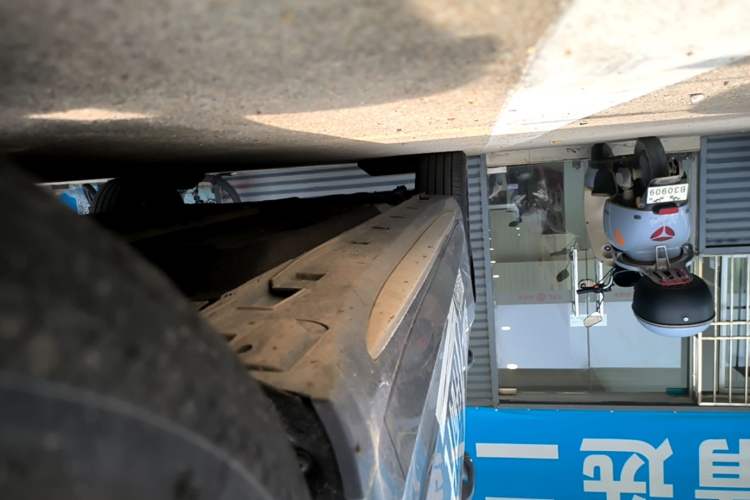 Used Geely Auto Preface 2024 Zhiqing 1.5TD Tiangong Edition Right Side Sill