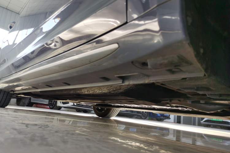Used Geely Auto Preface 2024 Zhiqing 1.5TD Tiangong Edition Right Side Sill