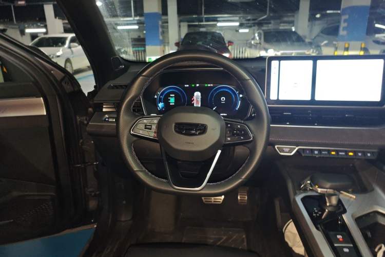 Used Geely Auto Preface 2024 2.0TD Qingyun Edition Steering Wheel