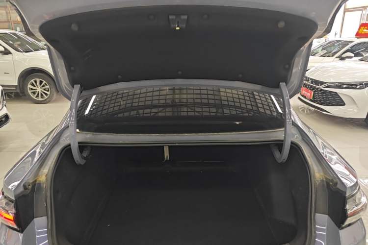 Used Geely Auto Preface 2024 Zhiqing 1.5TD Tiangong Edition Trunk