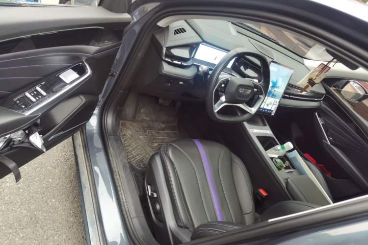 Used Geely Auto Preface 2024 Zhiqing 1.5TD Galaxy Edition Driver Seat