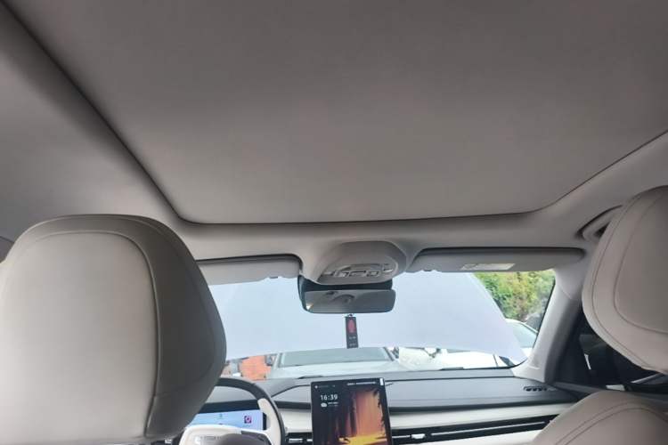Used Geely Auto Preface 2024 Zhiqing 1.5TD Xingyun Edition Headliner