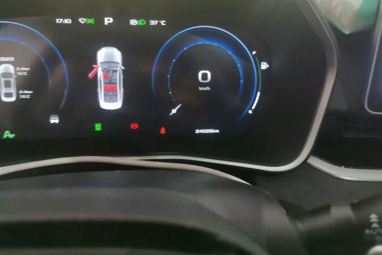 Used Geely Auto Preface 2024 2.0TD Xiaohan Edition Odometer Close Up
