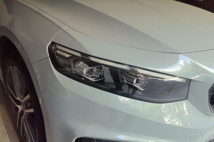 Used Geely Auto Preface 2024 2.0TD Xiaohan Edition Right Front Headlight