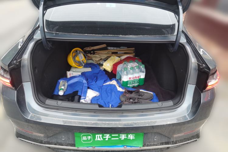 Used Geely Auto Preface 2024 Zhiqing 1.5TD Galaxy Edition Trunk