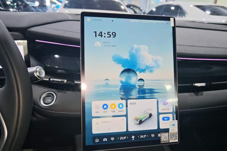 Used Geely Auto Preface 2024 Zhiqing 1.5TD Galaxy Edition Audio And AC Panel