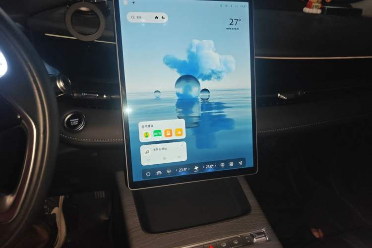 Used Geely Auto Preface 2024 Zhiqing 1.5TD Galaxy Edition Audio And AC Panel
