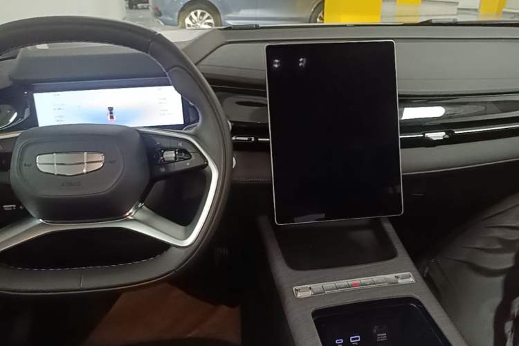 Used Geely Auto Preface 2024 Zhiqing 1.5TD Galaxy Edition Audio And AC Panel