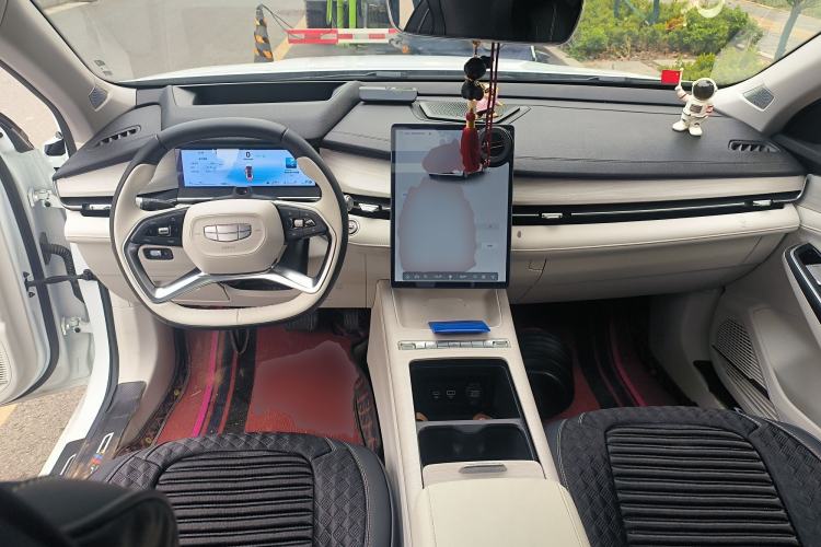 Used Geely Auto Preface 2024 Zhiqing 1.5TD Tiangong Edition Center Console