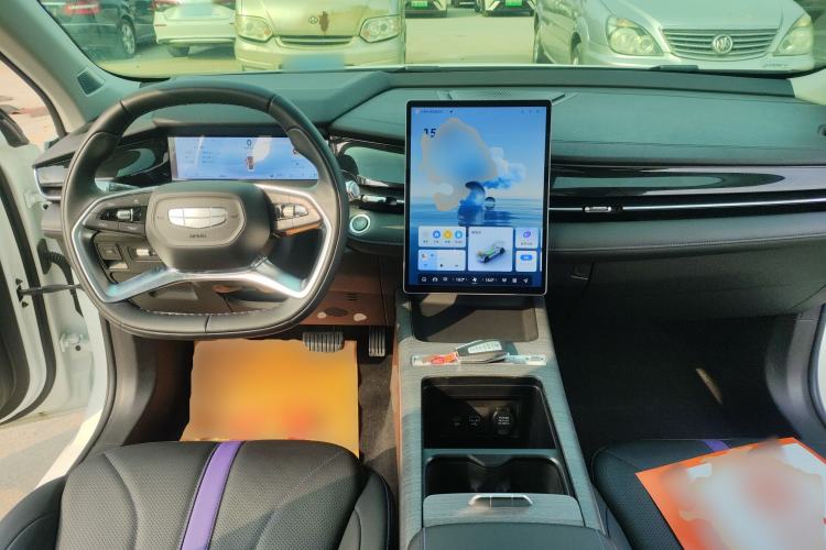 Used Geely Auto Preface 2024 Zhiqing 1.5TD Galaxy Edition Center Console
