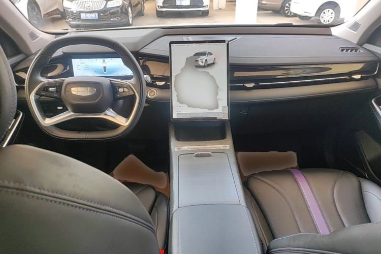Used Geely Auto Preface 2024 Zhiqing 1.5TD Galaxy Edition Center Console