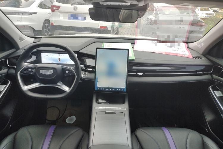 Used Geely Auto Preface 2024 Zhiqing 1.5TD Galaxy Edition Center Console