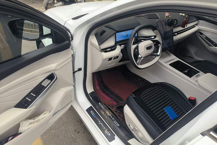 Used Geely Auto Preface 2024 Zhiqing 1.5TD Tiangong Edition Driver Seat