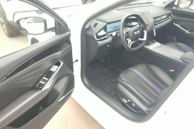 Used Geely Auto Preface 2024 Zhiqing 1.5TD Galaxy Edition Driver Seat
