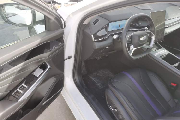 Used Geely Auto Preface 2024 Zhiqing 1.5TD Galaxy Edition Driver Seat