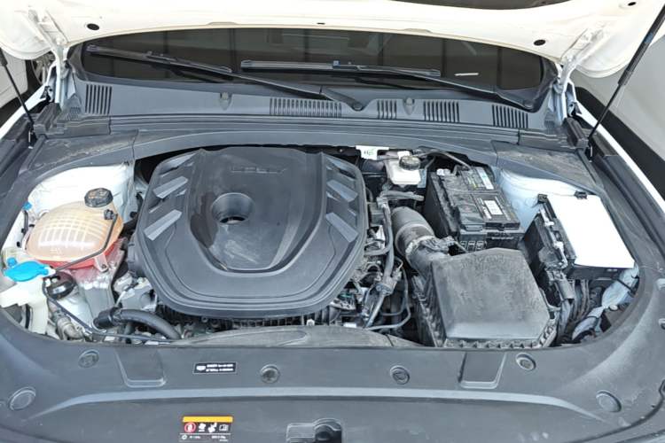 Used Geely Auto Preface 2024 2.0TD Qingyun Edition Engine Bay