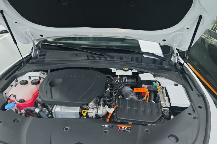 Used Geely Auto Preface 2024 Zhiqing 1.5TD Galaxy Edition Engine Bay