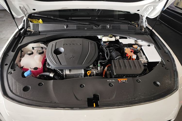 Used Geely Auto Preface 2024 Zhiqing 1.5TD Xingyun Edition Engine Bay