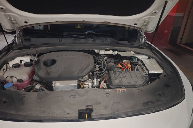 Used Geely Auto Preface 2024 Zhiqing 1.5TD Galaxy Edition Engine Bay Left