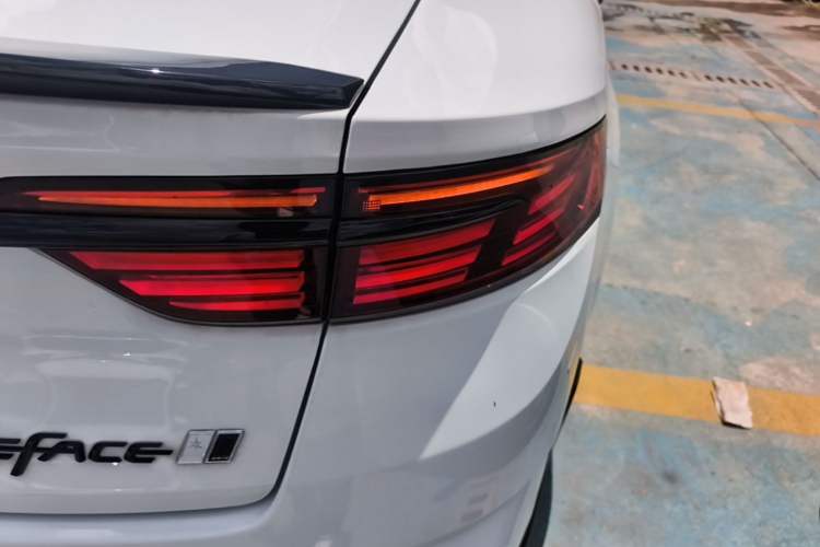 Used Geely Auto Preface 2024 2.0TD Xiaohan Edition Exterior 3