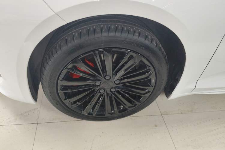 Used Geely Auto Preface 2024 Zhiqing 1.5TD Tiangong Edition Exterior 4