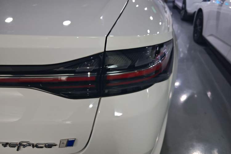 Used Geely Auto Preface 2024 Zhiqing 1.5TD Galaxy Edition Exterior 6
