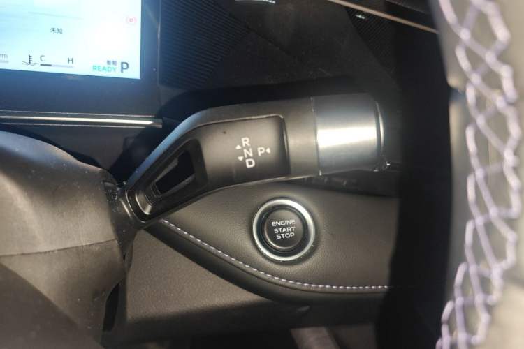 Used Geely Auto Preface 2024 Zhiqing 1.5TD Galaxy Edition Gear Lever