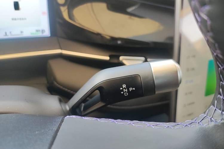 Used Geely Auto Preface 2024 Zhiqing 1.5TD Galaxy Edition Gear Lever