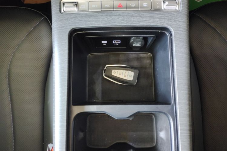 Used Geely Auto Preface 2024 Zhiqing 1.5TD Galaxy Edition Gear Lever