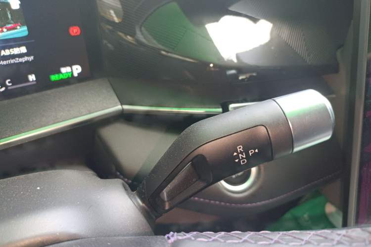Used Geely Auto Preface 2024 Zhiqing 1.5TD Xingyun Edition Gear Lever