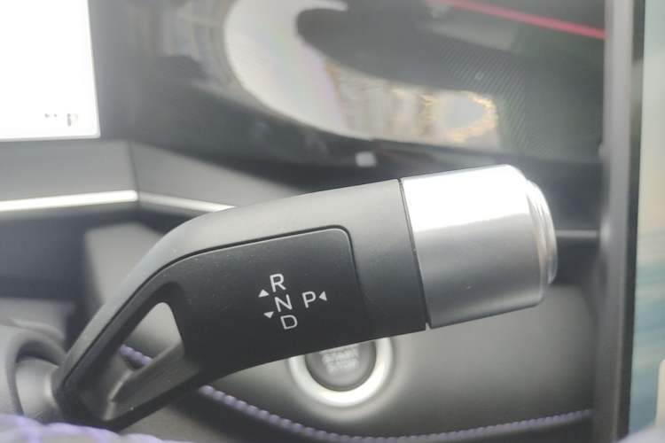 Used Geely Auto Preface 2024 Zhiqing 1.5TD Galaxy Edition Gear Lever