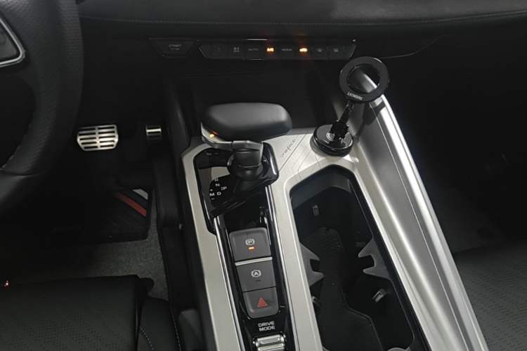 Used Geely Auto Preface 2024 2.0TD Qingyun Edition Gear Lever