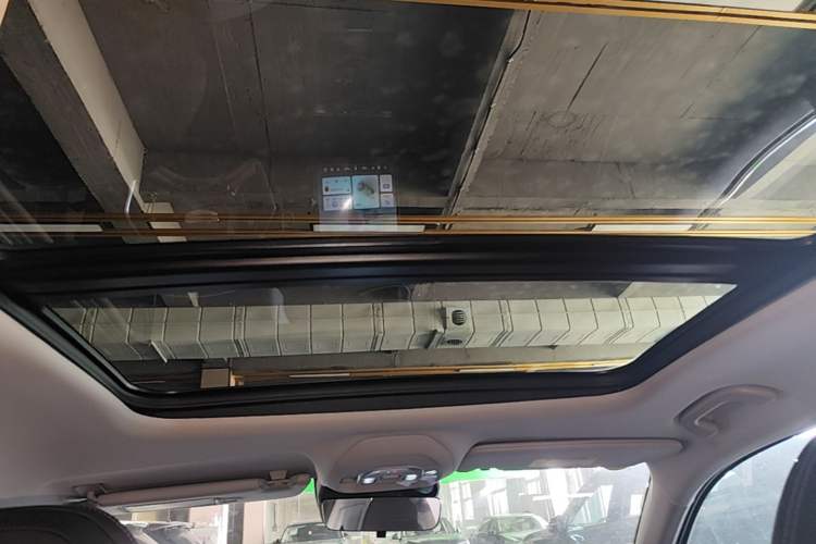 Used Geely Auto Preface 2024 Zhiqing 1.5TD Xingyun Edition Headliner