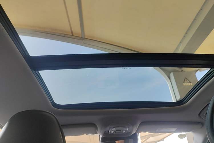 Used Geely Auto Preface 2024 Zhiqing 1.5TD Galaxy Edition Headliner