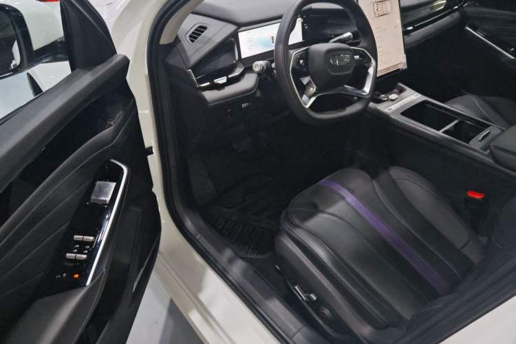 Used Geely Auto Preface 2024 Zhiqing 1.5TD Galaxy Edition Interior 3