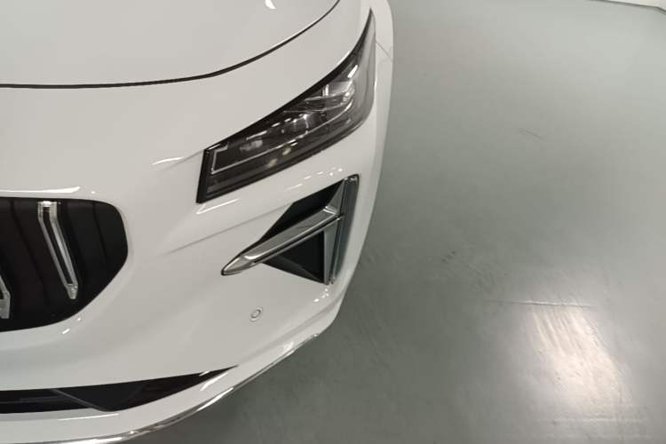 Used Geely Auto Preface 2024 Zhiqing 1.5TD Galaxy Edition Left Front Headlight