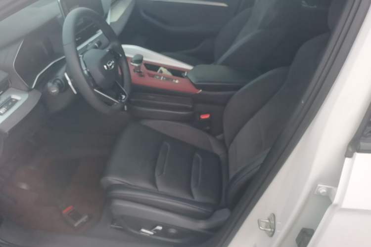Used Geely Auto Preface 2024 2.0TD Xiaohan Edition Left Front Seat