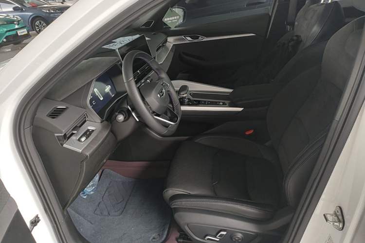 Used Geely Auto Preface 2024 2.0TD Xiaohan Edition Left Front Seat