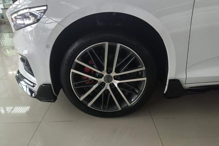 Used Geely Auto Preface 2024 2.0TD Qingyun Edition Left Front Wheel Hub