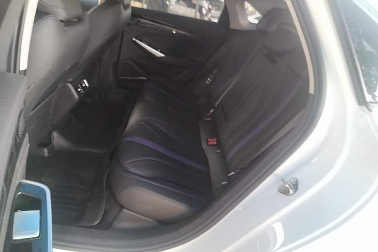 Used Geely Auto Preface 2024 Zhiqing 1.5TD Xingyun Edition Left Rear Seat