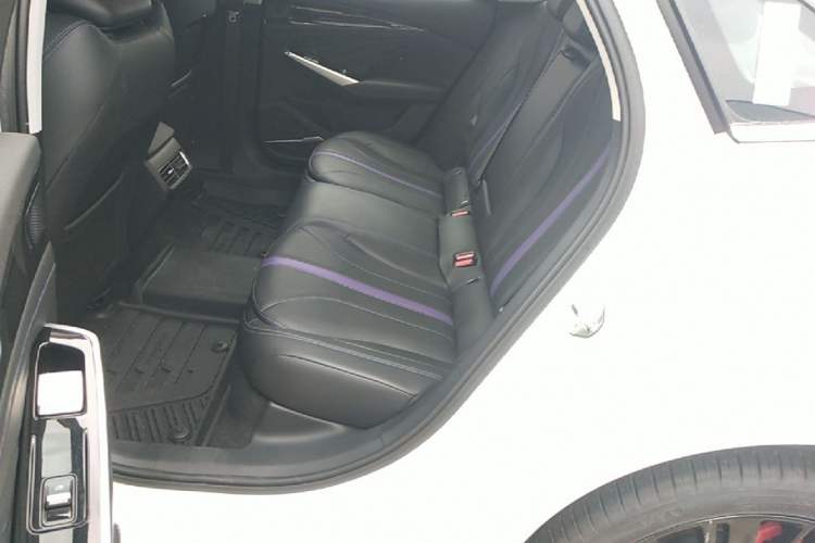 Used Geely Auto Preface 2024 Zhiqing 1.5TD Galaxy Edition Left Rear Seat
