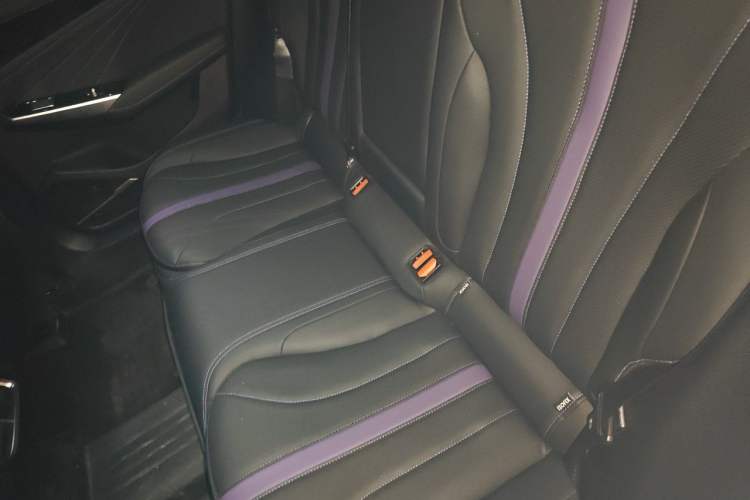 Used Geely Auto Preface 2024 Zhiqing 1.5TD Galaxy Edition Left Rear Seat