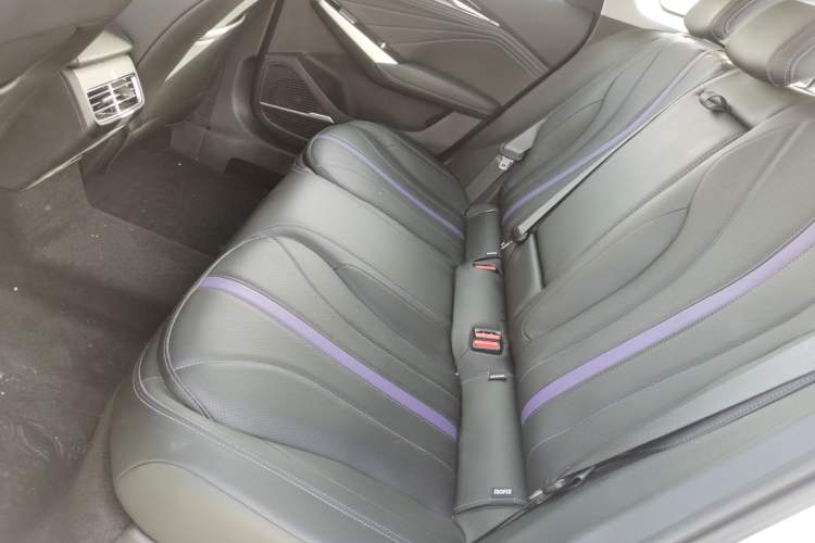 Used Geely Auto Preface 2024 Zhiqing 1.5TD Galaxy Edition Left Rear Seat