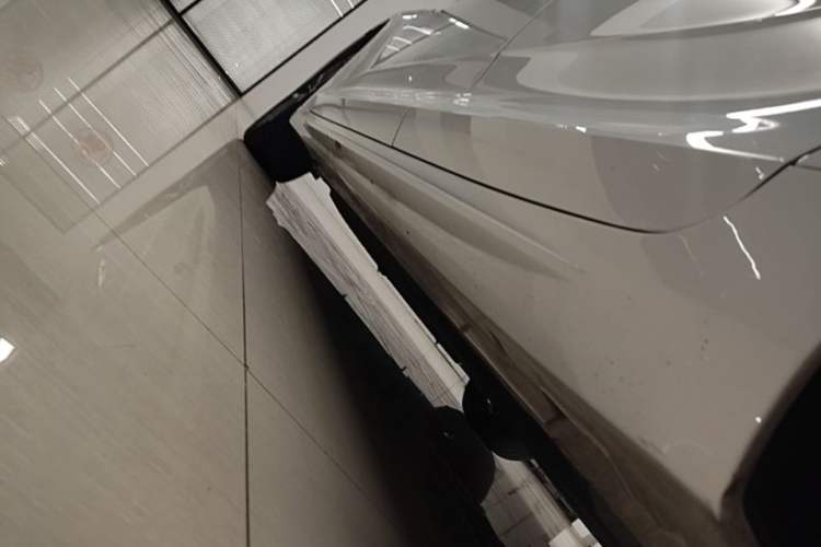 Used Geely Auto Preface 2024 Zhiqing 1.5TD Xingyun Edition Left Side Sill