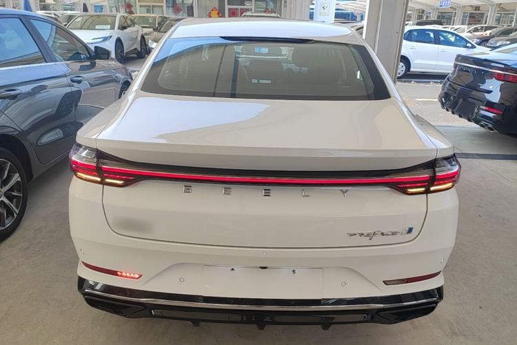 Used Geely Auto Preface 2024 Zhiqing 1.5TD Galaxy Edition Rear
