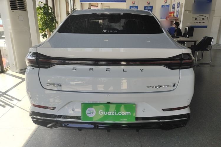 Used Geely Auto Preface 2024 Zhiqing 1.5TD Galaxy Edition Rear